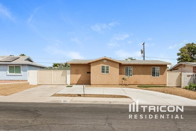 Photo - 6112 Granada Cir House