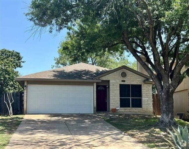 Building Photo - 8628 Piney Creek Bend Rental