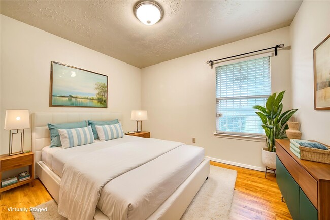 Photo - 7811 Westbank Ave