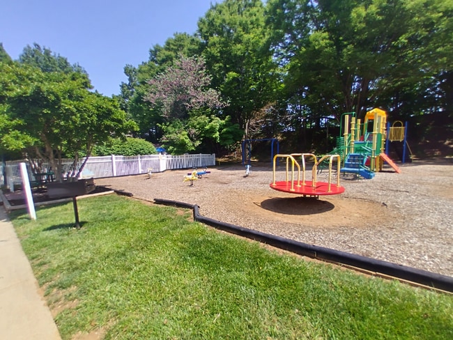 Photo - 600 Reusens Rd Unit M136