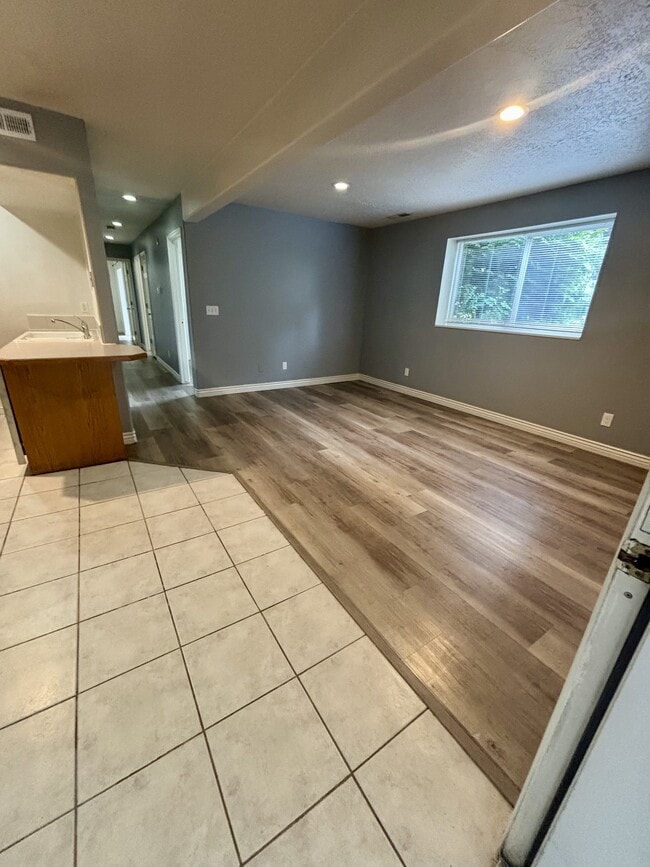 Photo - 215 S 1050 W Townhome