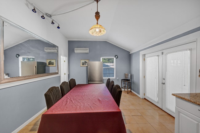 Photo - 1410 N Druid Hills Rd