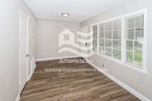 Photo - 104 Johns Rd