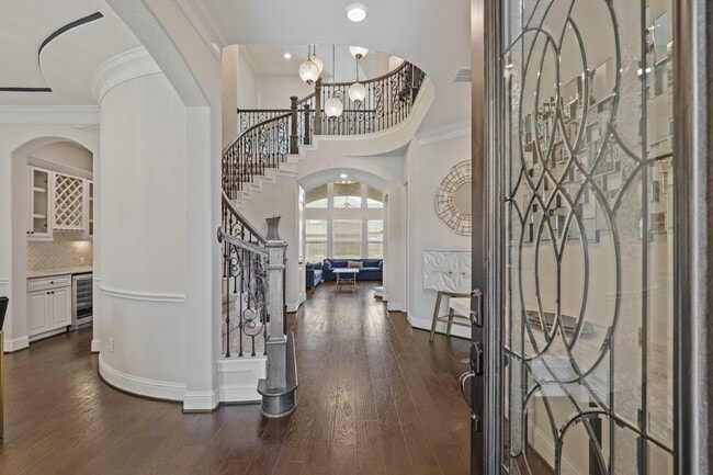 Photo - 5730 Balcones Ridge Ln