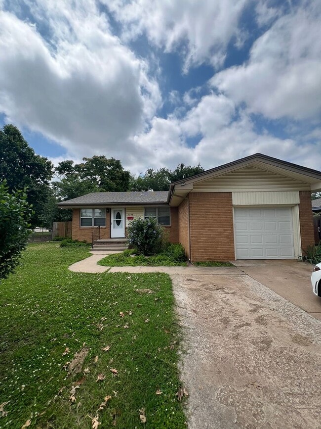 Must see 3 bed, 2 bath home near Downtown ... - Must see 3 bed, 2 bath home near Downtown ...