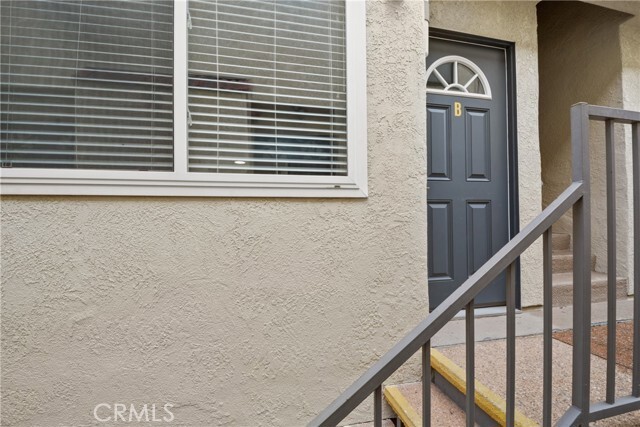 Building Photo - 112 N Primrose Ave Unit B