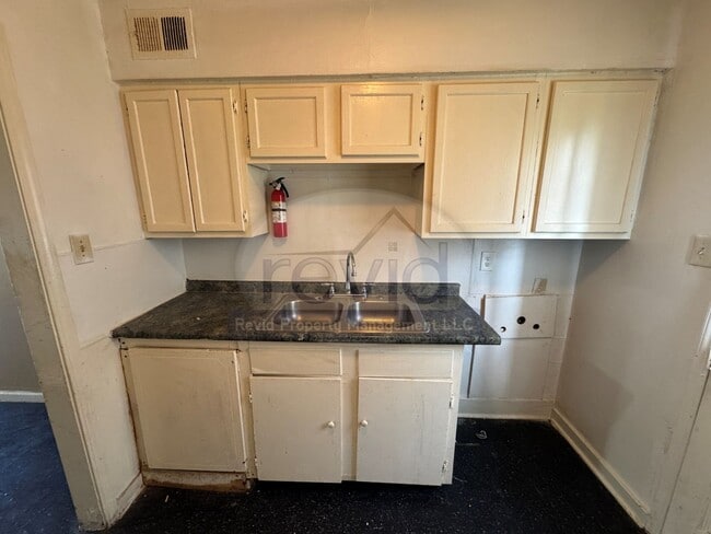 Photo - 2436 Charjean Cove Unit INVEST TN - 2434
