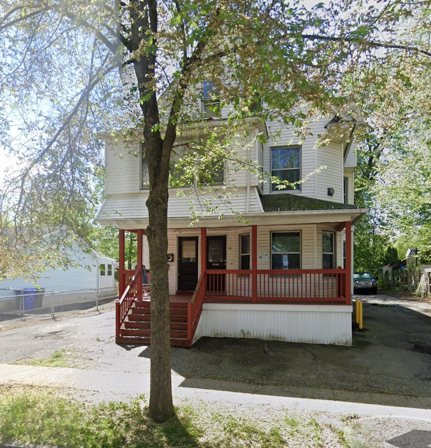 Demond Ave. - Demond Ave. Apartment Unit 3rd Floor