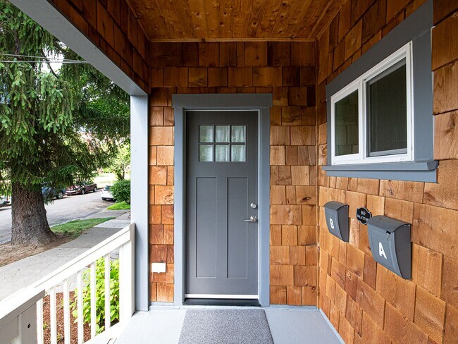 Photo - Charming, remodeled 1-bdrm/1-bath vintage ... Unidad NE Everett - 2633