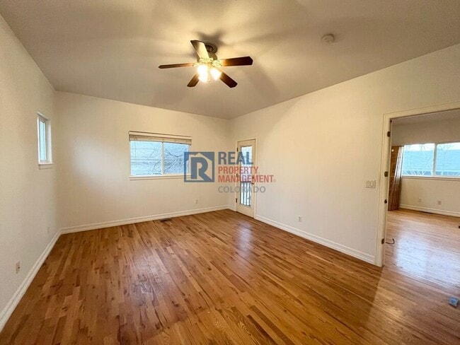 Photo - 6340 Downing St