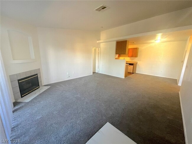 Photo - 4730 E Craig Rd Unidad 2113