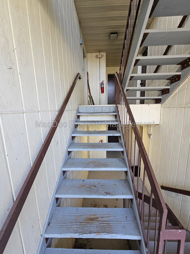 Photo - 100 Chesterfield Ln Unit Apt 302