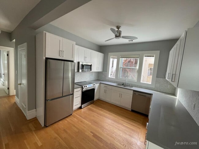 Photo - 2067 Green St