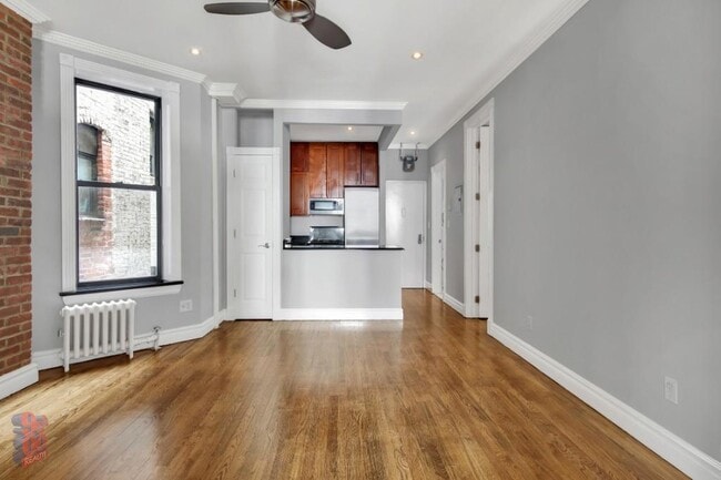 Photo - 252 Mott St Unit 4R