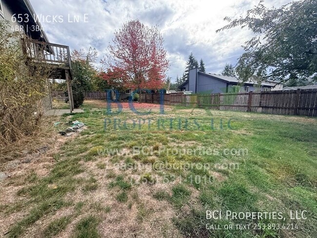 Photo - 653 Wicks Ln E