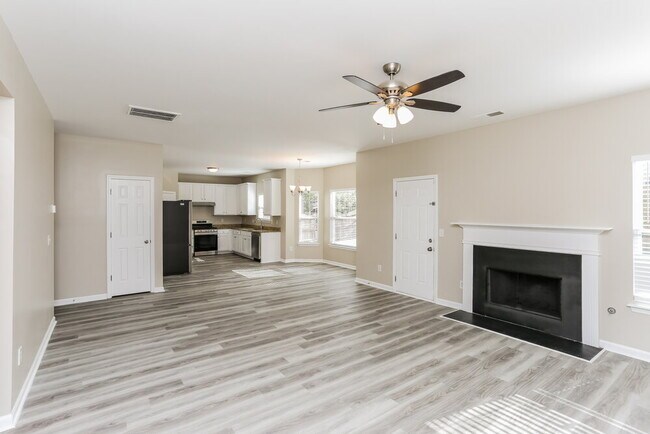 Photo - 4225 Fourth Rail Ln