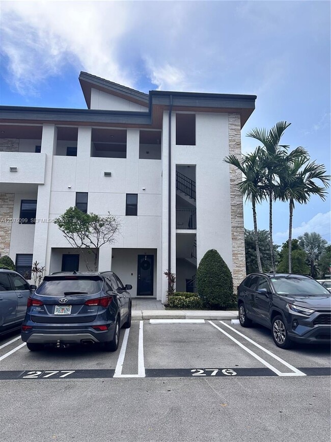 Photo - 10437 NW 82nd St Unit 35