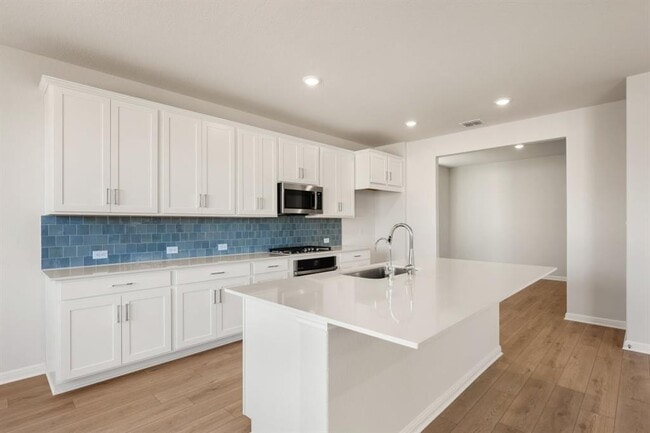 Photo - 245 Ranier Wy