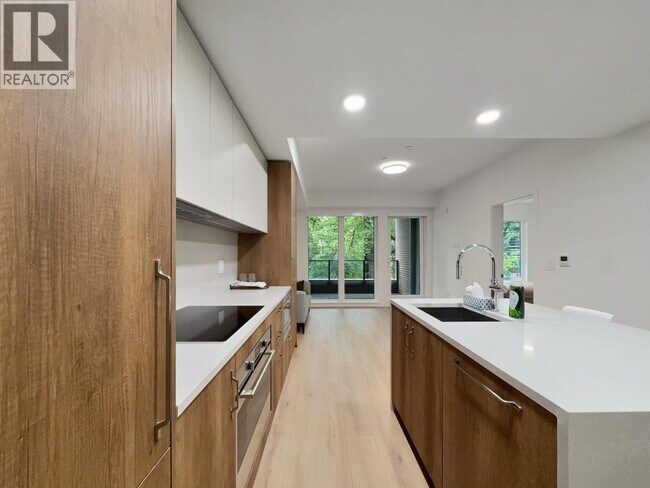 133 W 49th Ave Unit 3xx