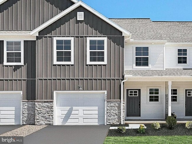 Photo - 7884 Briarwood Dr