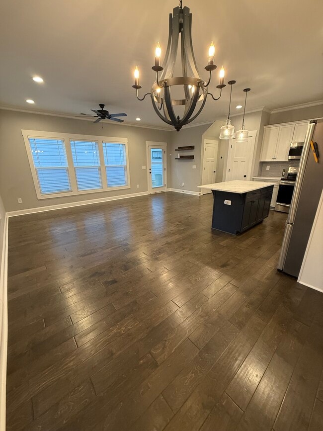 Photo - Andrews House