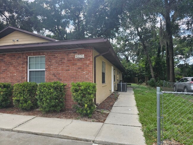Building Photo - 4276 NW 21st Ave Unit A