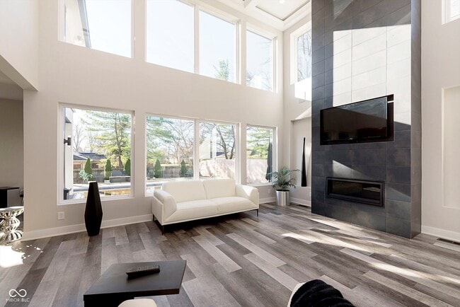 Photo - 429 W 86th St