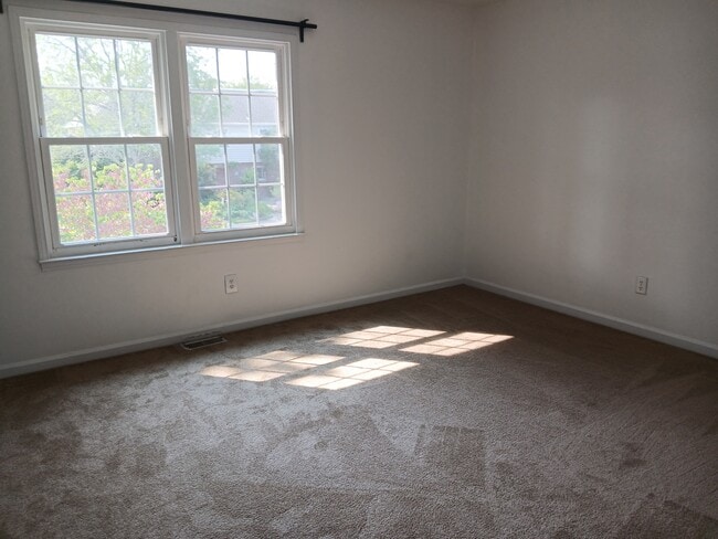Photo - 2241 Sedgewick Dr
