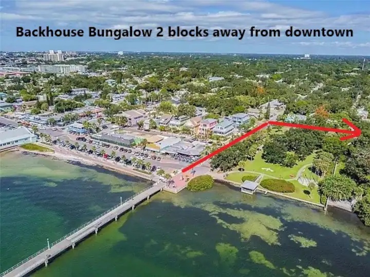 short walk to downtown, but far enough away the music doesnt disrupt a peaceful stay. - 3050 York St S (Gulfport, FL)
