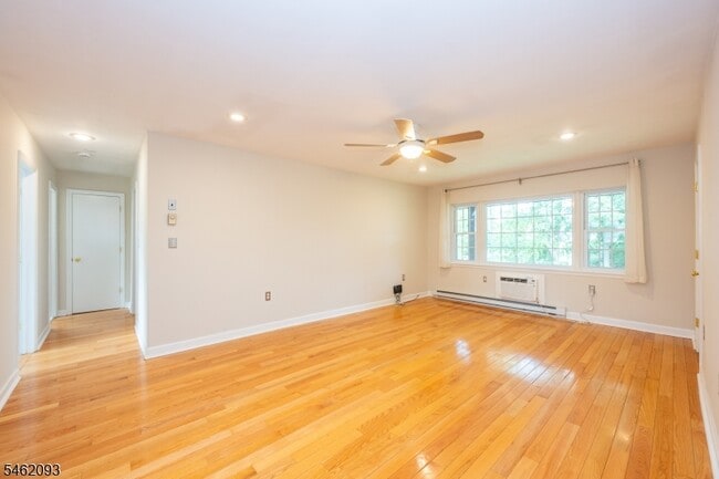 206 Main St Unit B