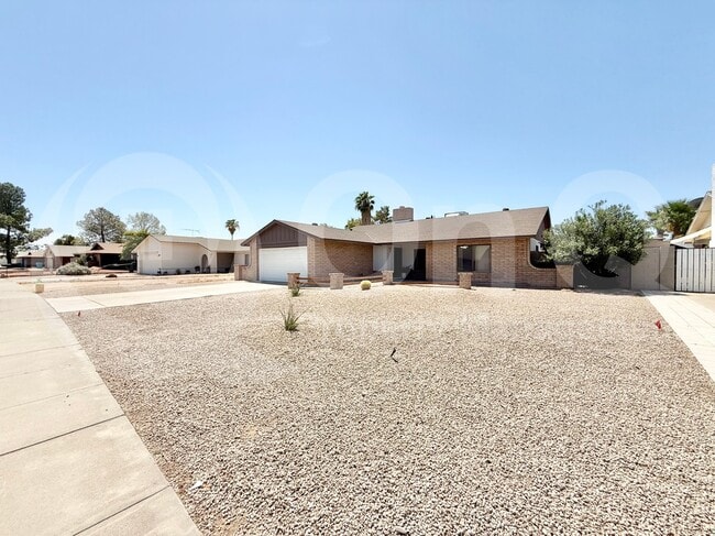 Building Photo - 3147 W Phelps Rd Rental