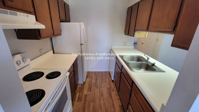 Photo - 959 Northern Way Unit 12