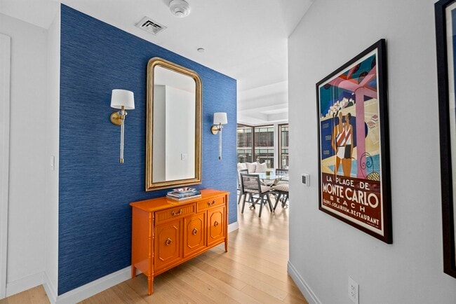 Photo - 133 Seaport Blvd Unidad 1603