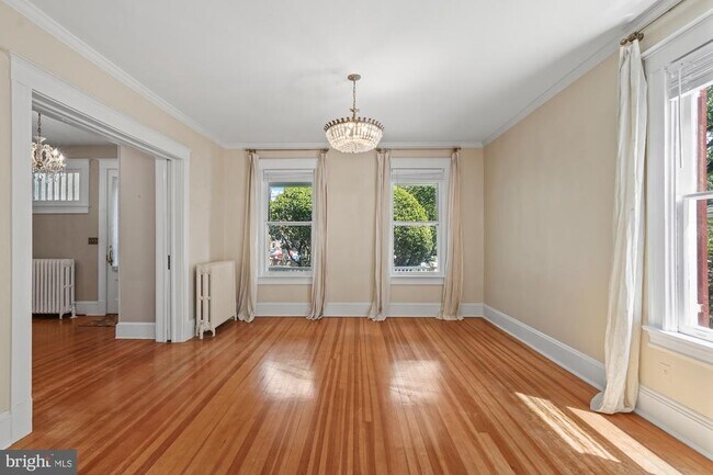 Photo - 5602 39th St NW