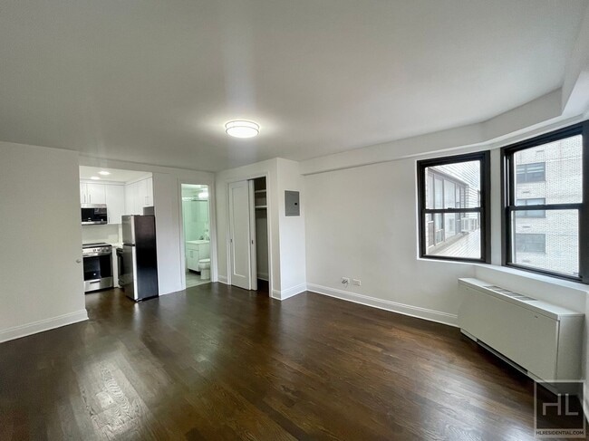 Building Photo - E 16 ST Rental