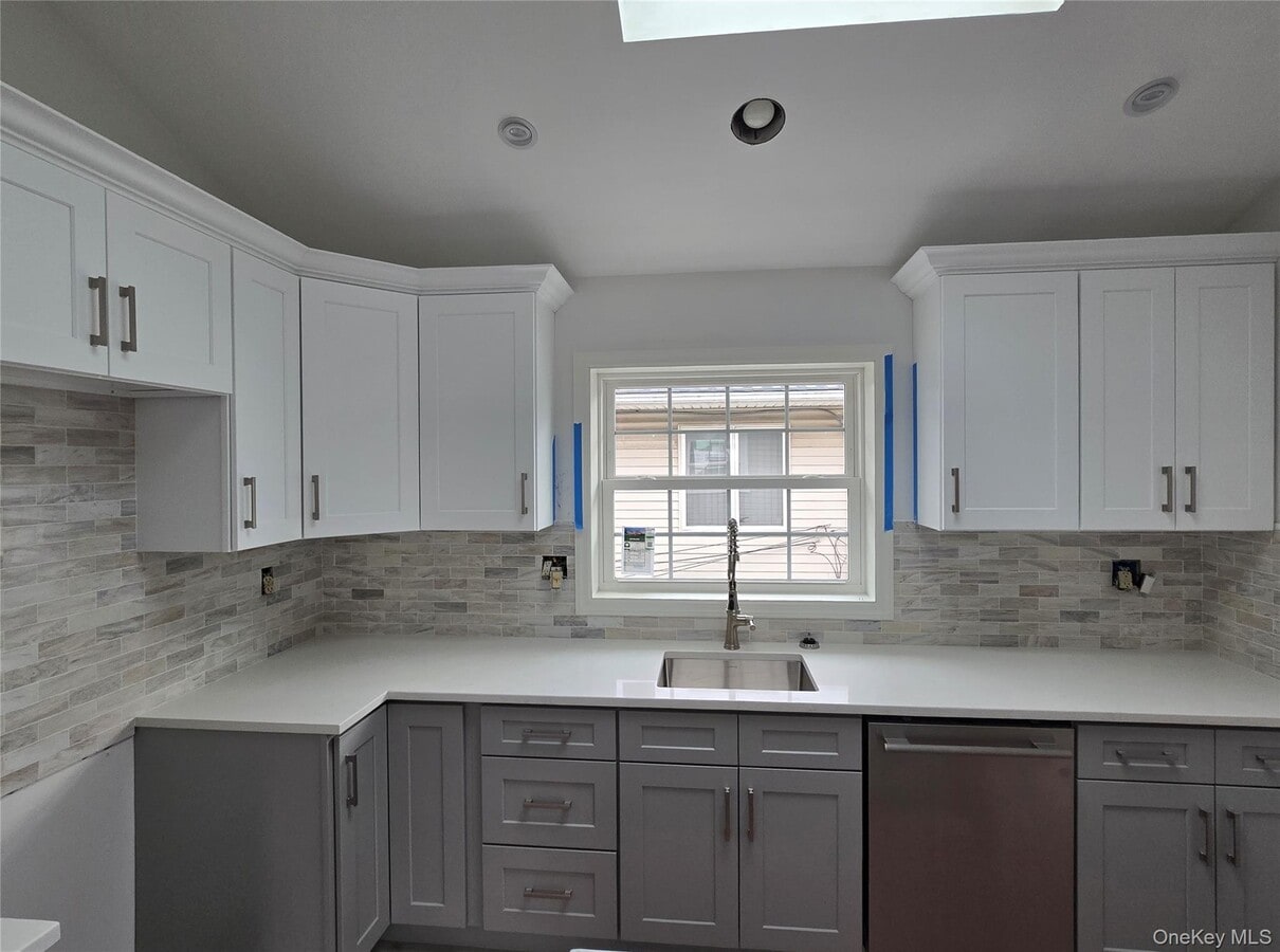 Photo - 451 E Pine St Unidad upper