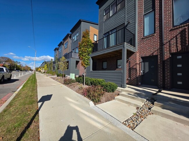 Photo - 3604 Trumbull