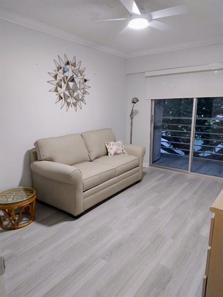 Photo - 332 Fanshaw H