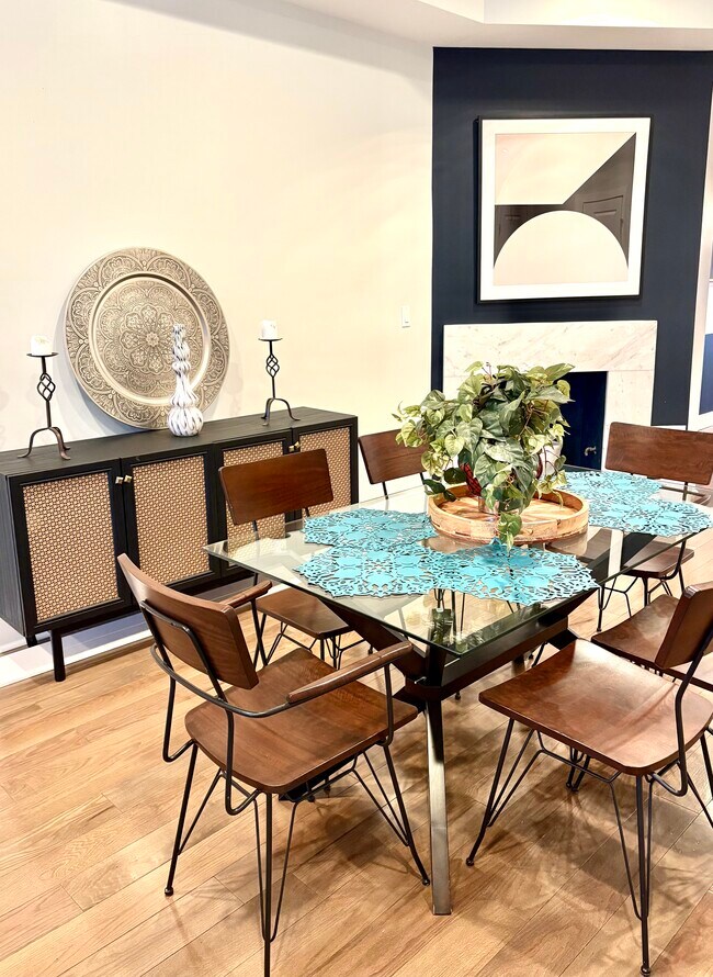 dining area - 1706 10th St NW