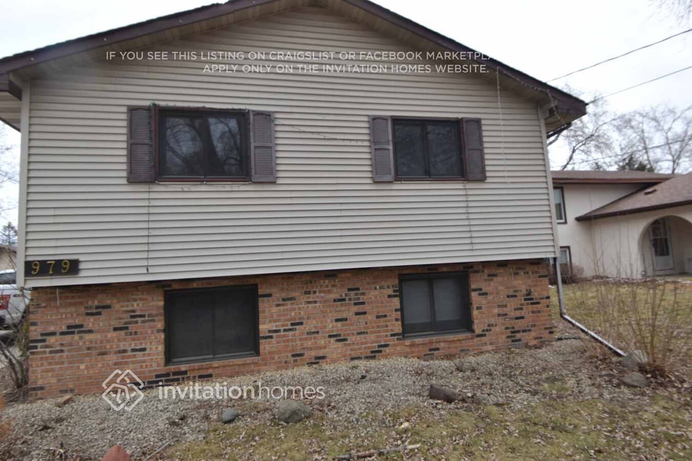 Photo - 979-44 1/2 44 1/2 Ave NE