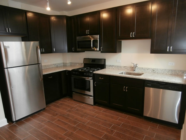 Photo - 5402 N Winthrop Ave Apartment Unit Gdn