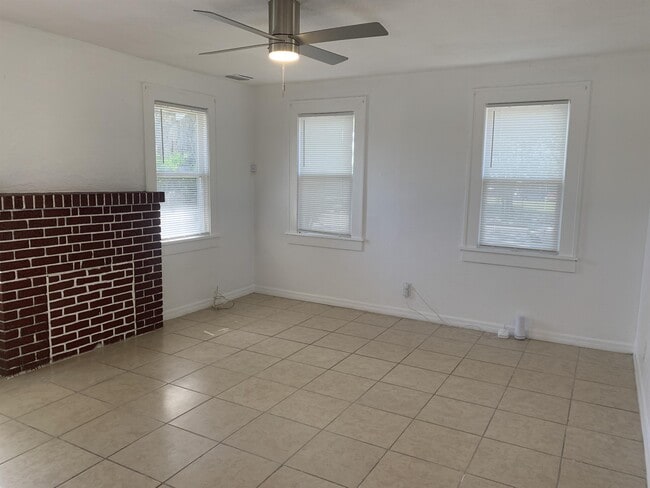 Photo - 2425 22nd Ave S