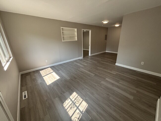 Photo - Newly Renovated House in Gary!