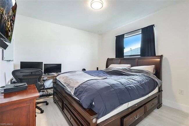 Photo - 2825 SW 3rd St