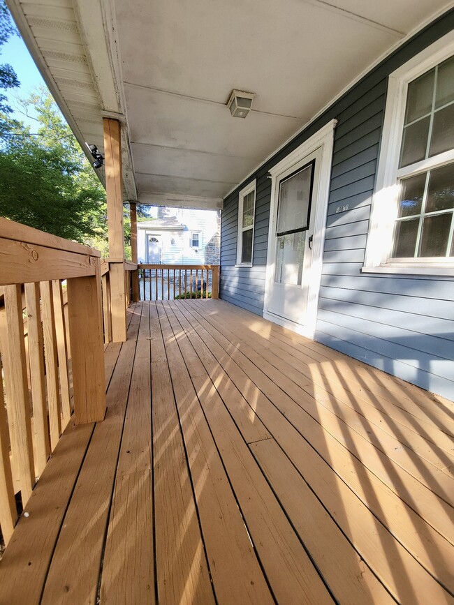 1071 Tyson Ave