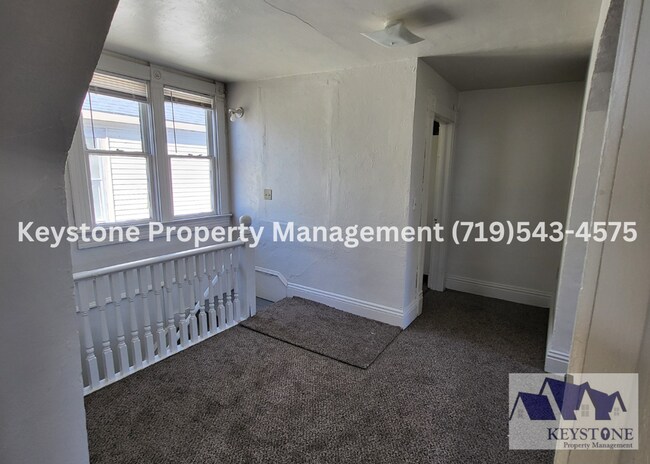 Photo - $400 Off Move In Special! Centrally Located 2nd Floor Apartment with 1 Bedroom/1 Bathroom - $800... Unit #2