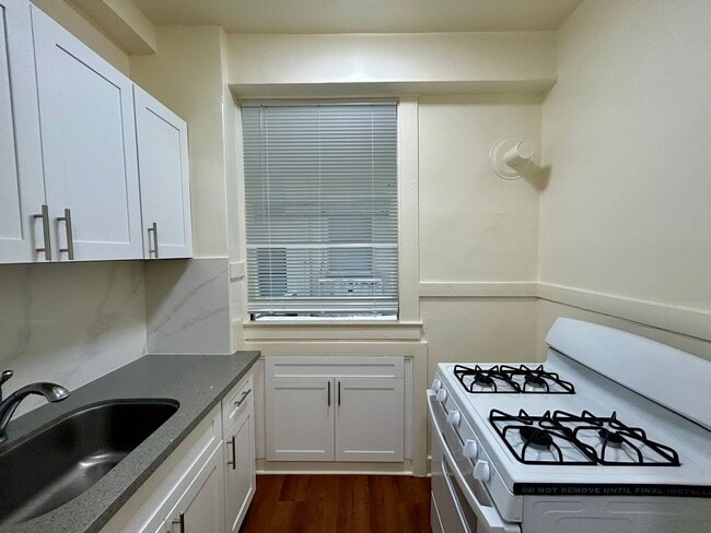 Photo - 1112 Larkin St Unit 201