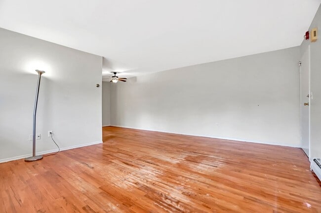 Photo - 55 Gill Ln Unit 42