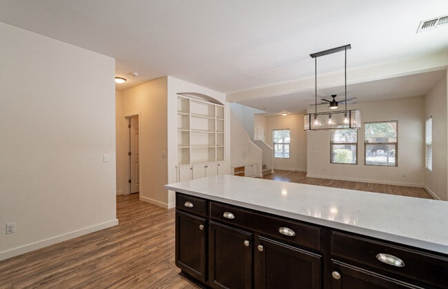 Photo - 1061 S Hawk Ln