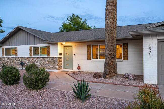 4501 N 86th Pl